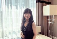 老化した顔を見られたくなくて、顔を伏せて話していた